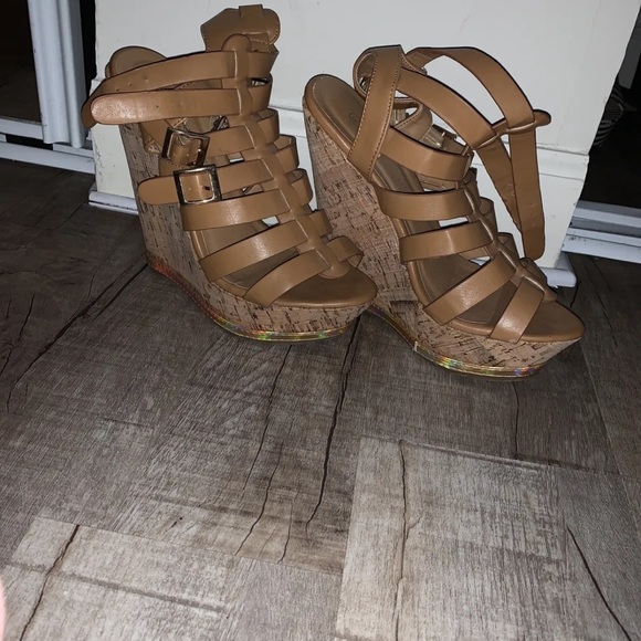 Beautiful - Picture 6 of 7